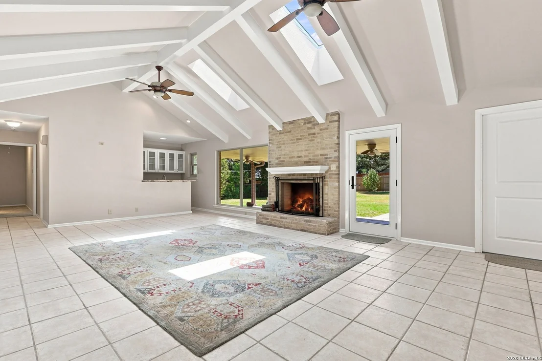 Photo of 102 IRONGATE RD