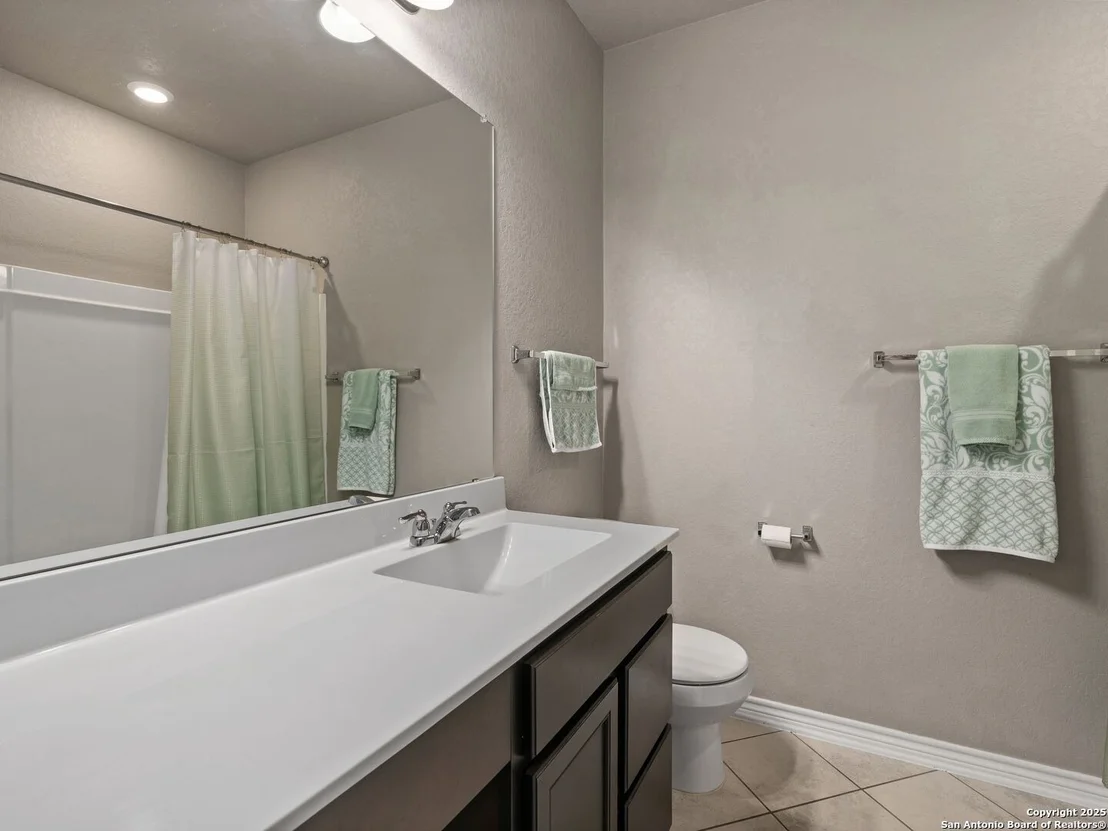 Photo of 663 PEBBLE BND