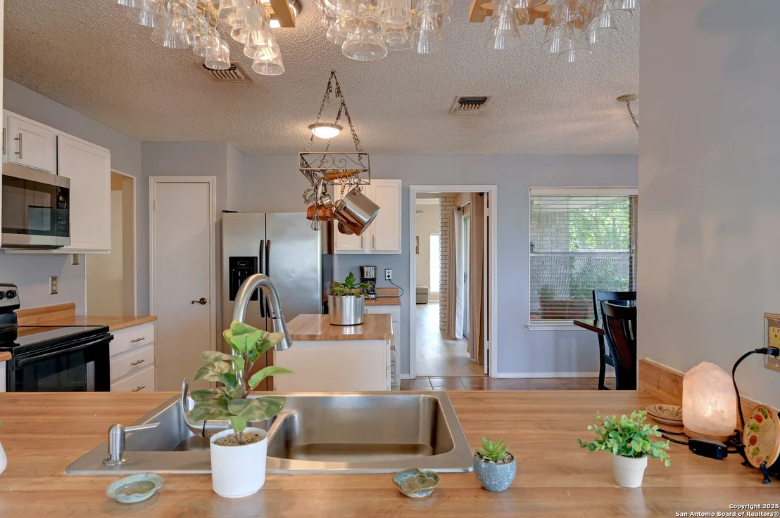 Photo of 3734 Colter