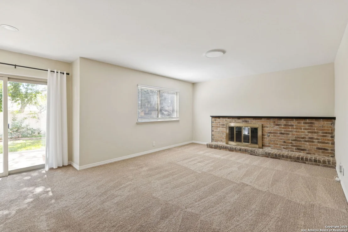 Photo of 8406 Timber Crest