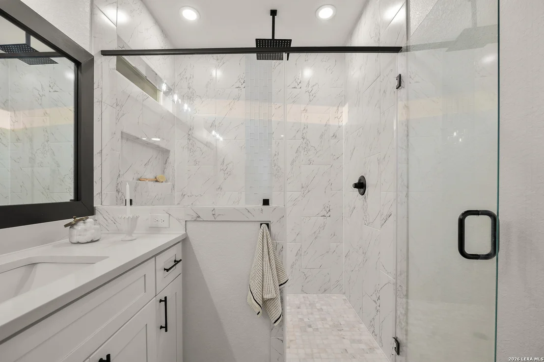 Photo of 100 W MEDIUM MEADOW DR