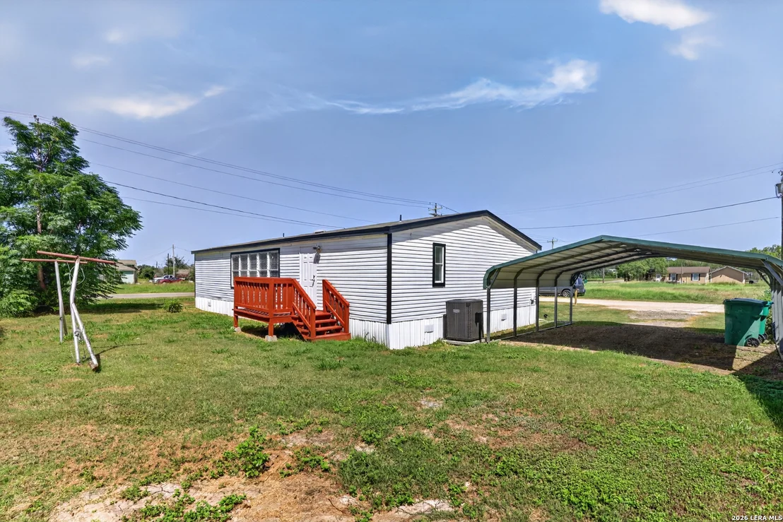 Photo of 1302 Hickory Street