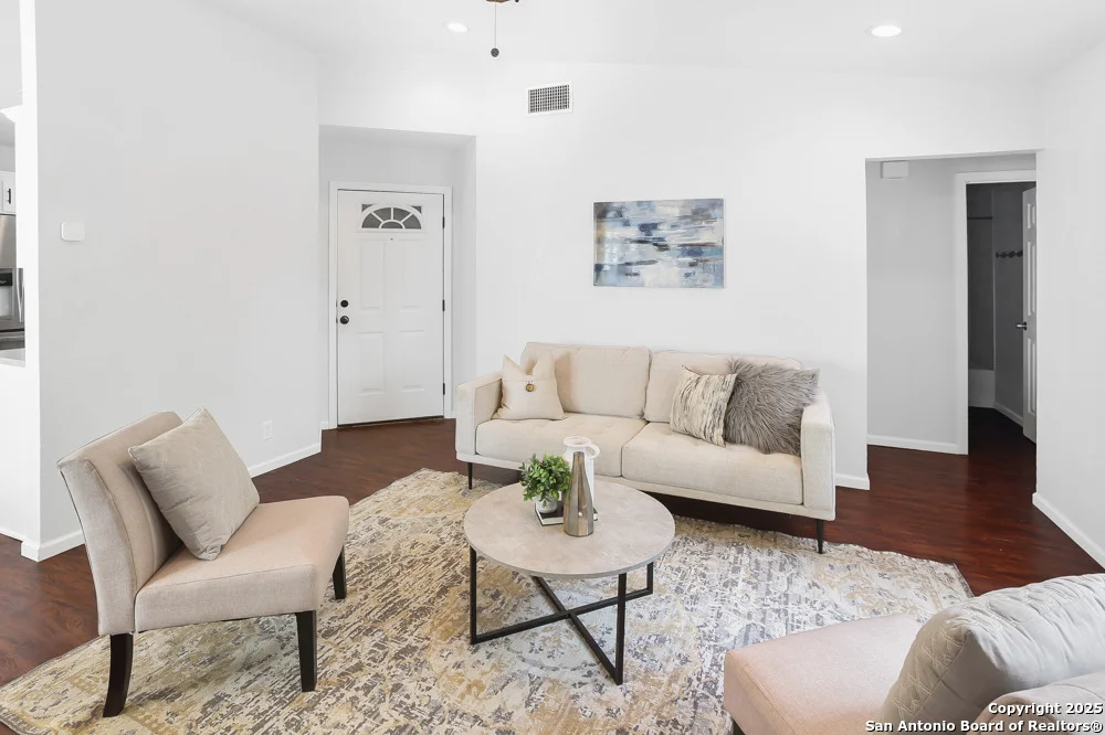 Photo of 2827 Cherry Field