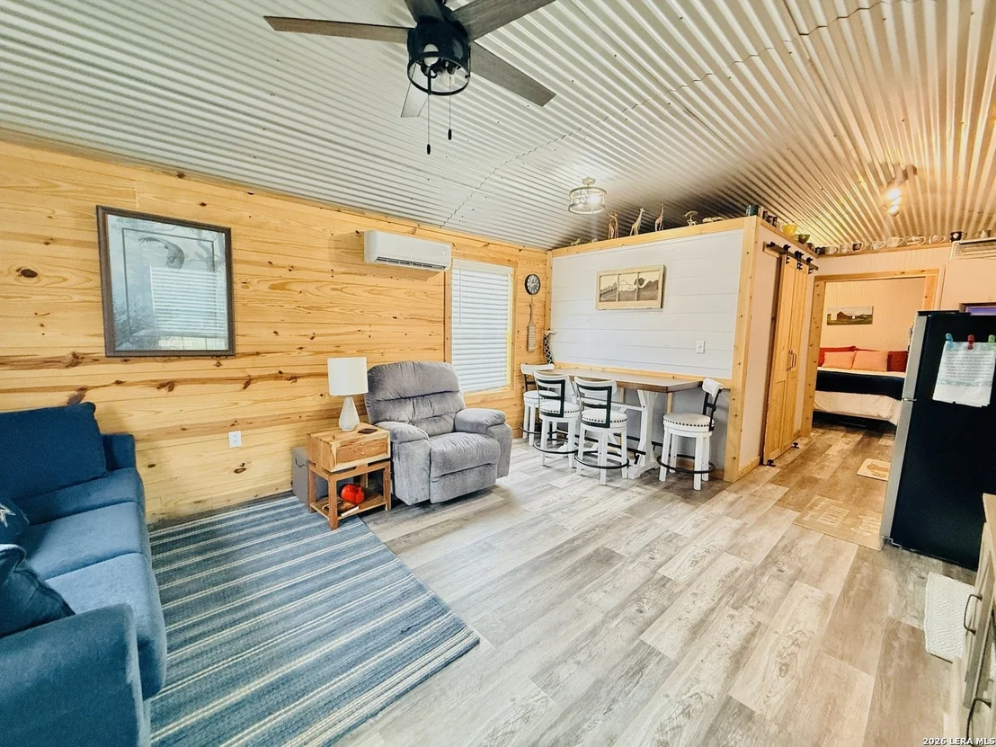 Photo of 136 COUNTY ROAD 121