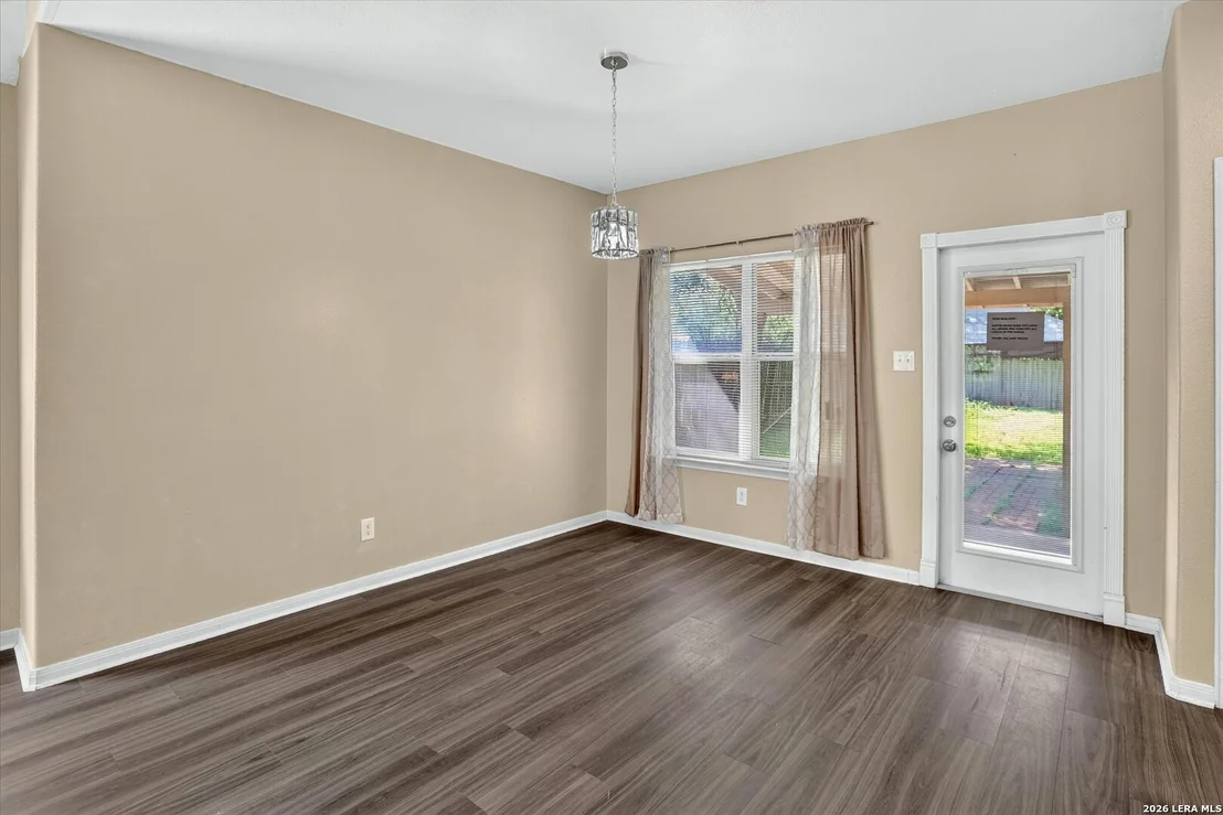 Photo of 5386 Chestnut View