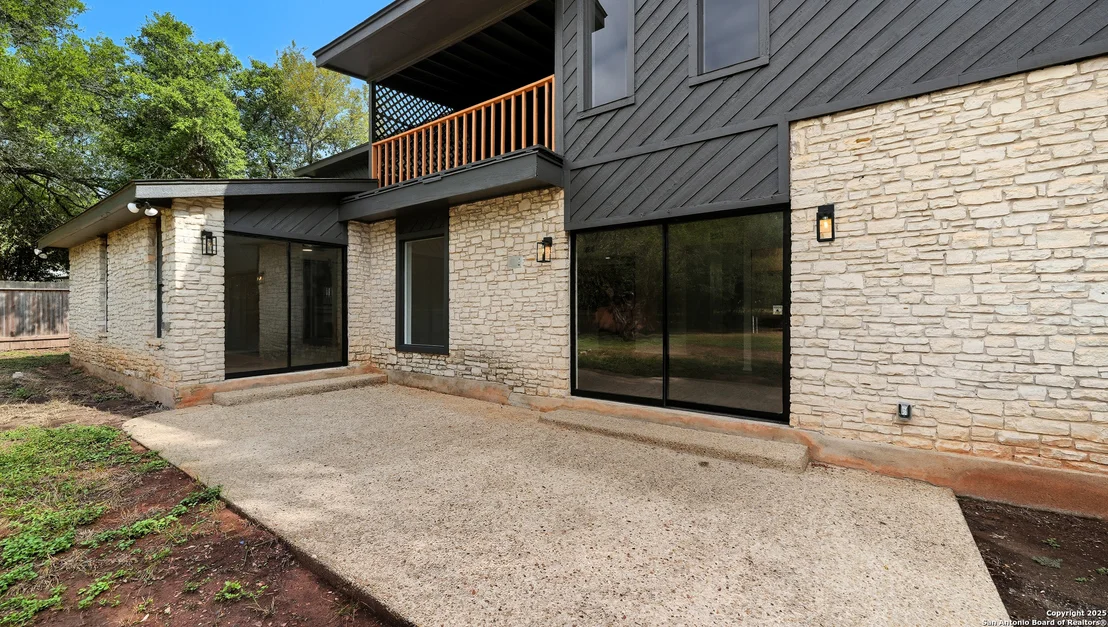 Photo of 1738 Mountjoy
