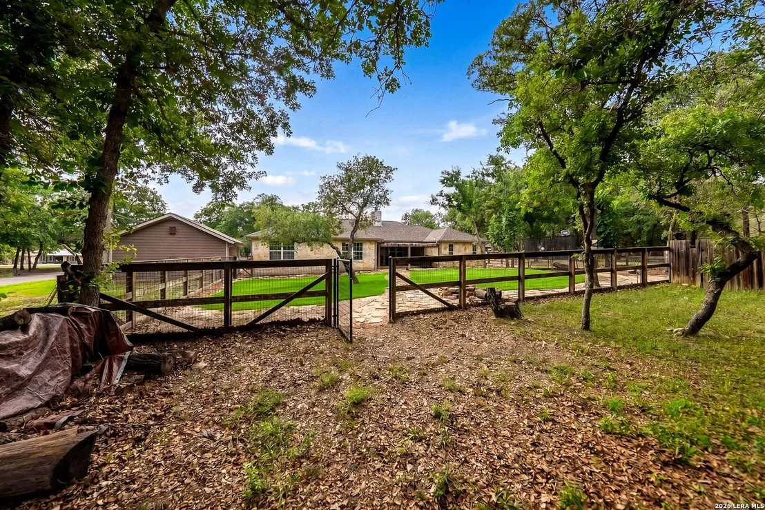 Photo of 552 Jacobs Ln