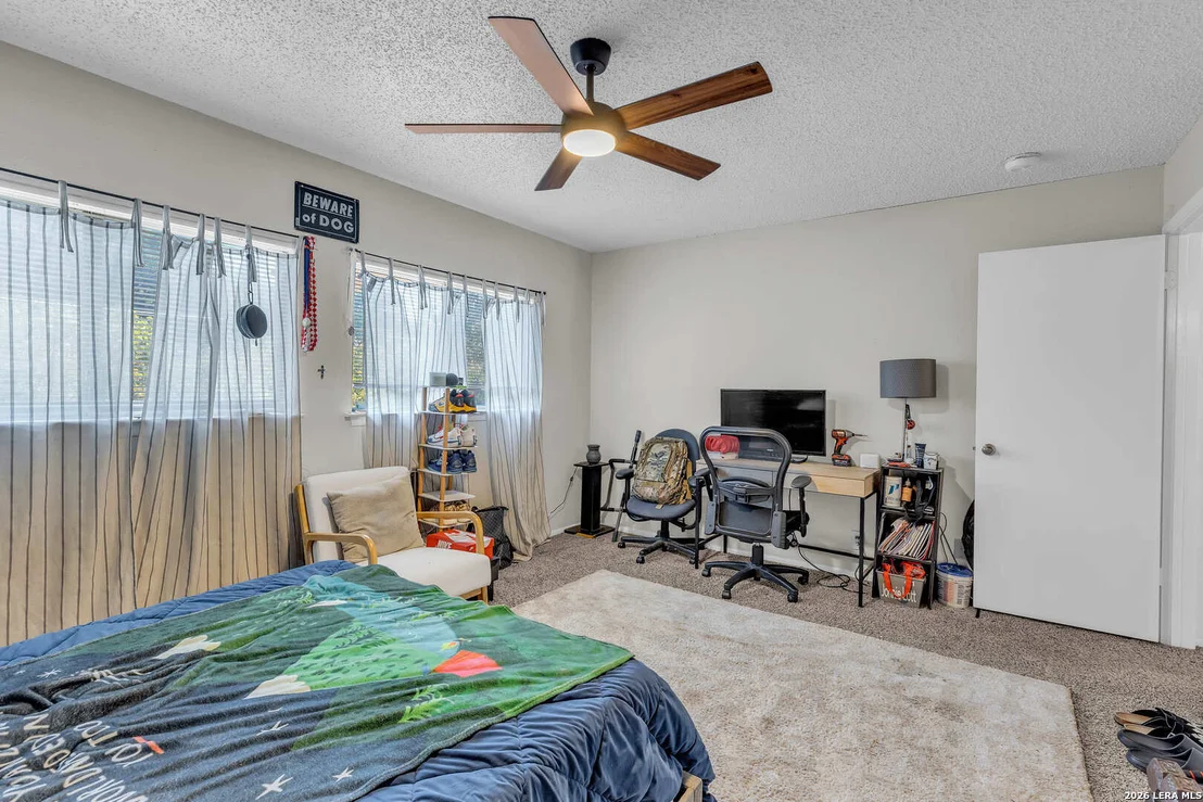 Photo of 8218 Laurel Bnd