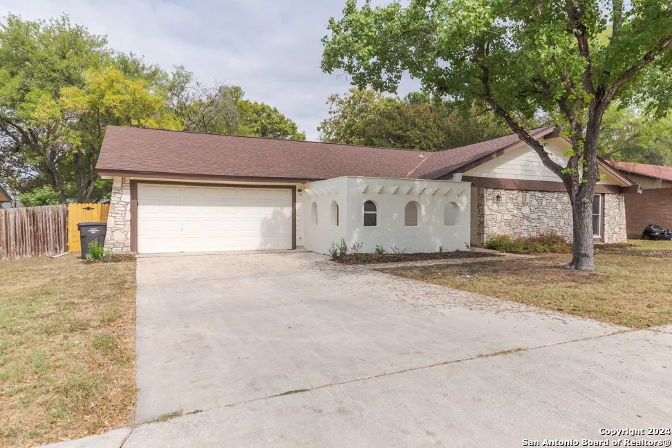 Photo of 5839 FORT STANWIX ST