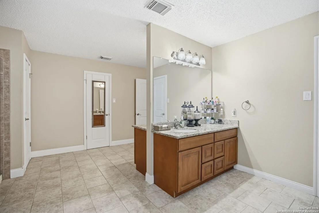 Photo of 3217 Rosewell