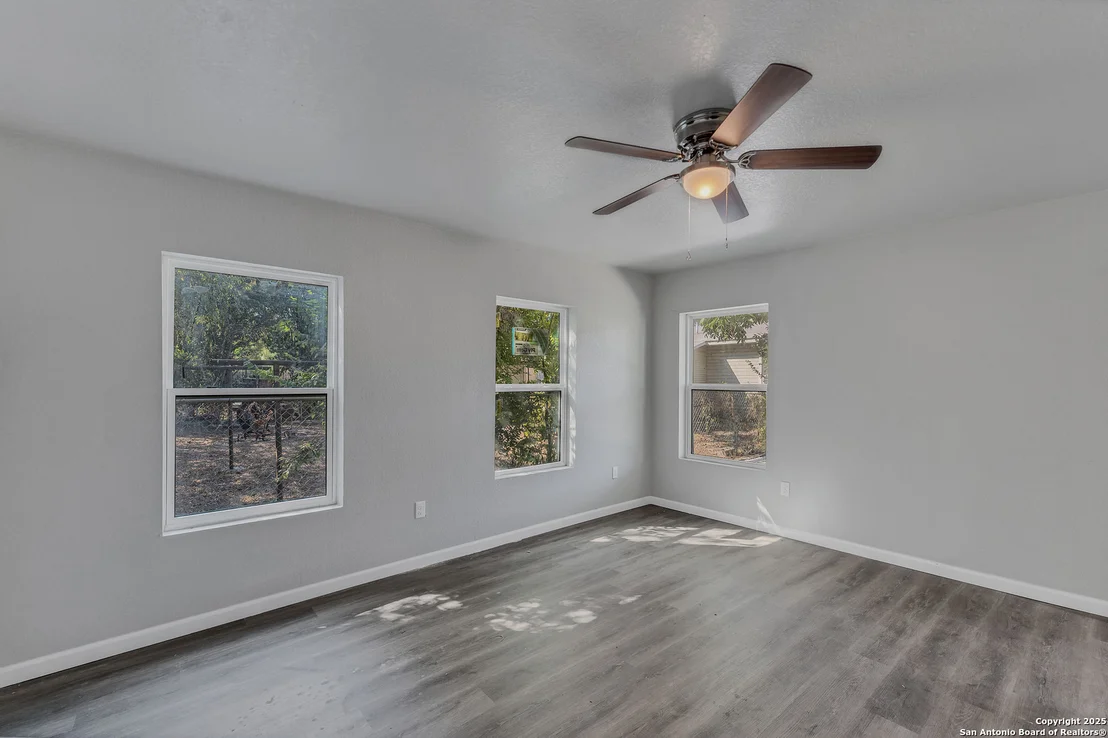 Photo of 1630 Allende