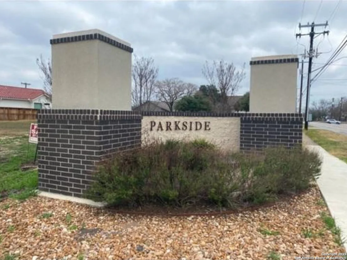 Photo of 7103 Parkside Pl