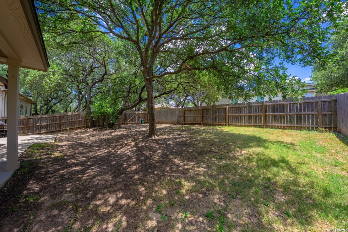 Photo of 17210 Darien Wing