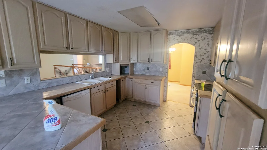 Photo of 7 Glen Cove Dr