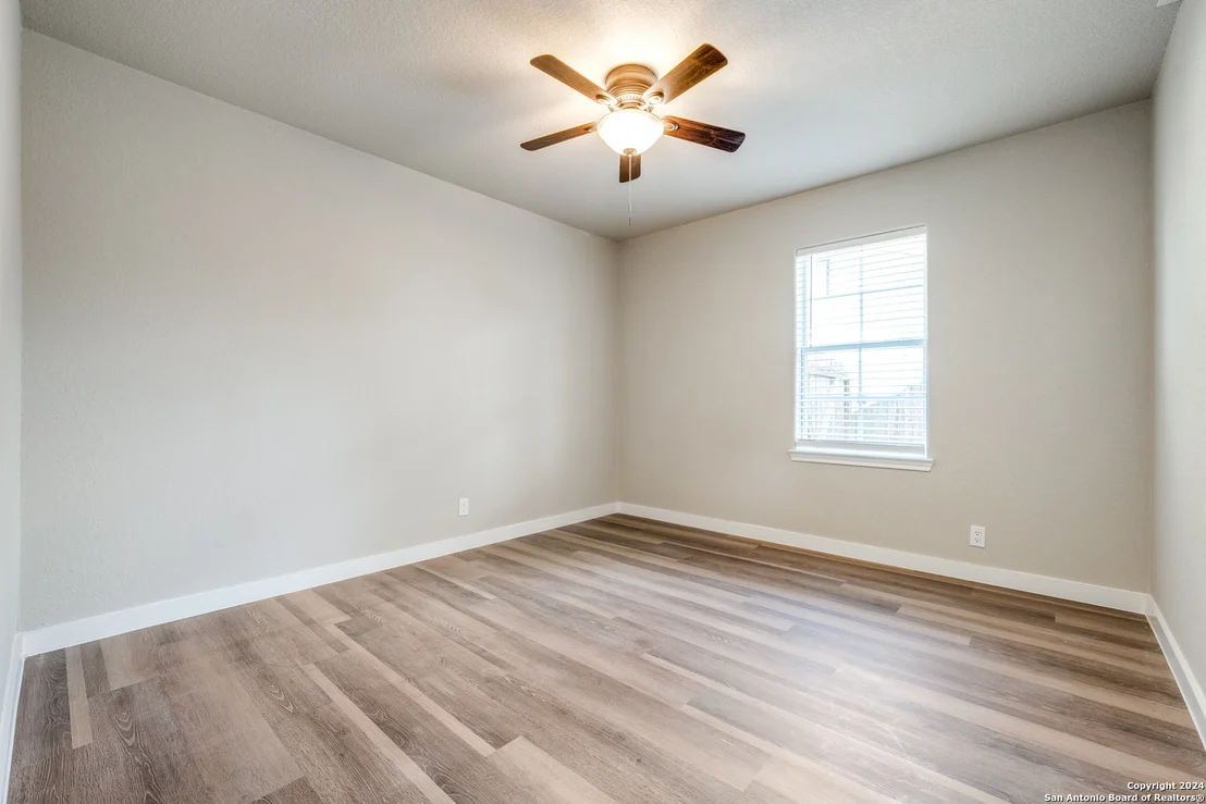Photo of 9622 five forks