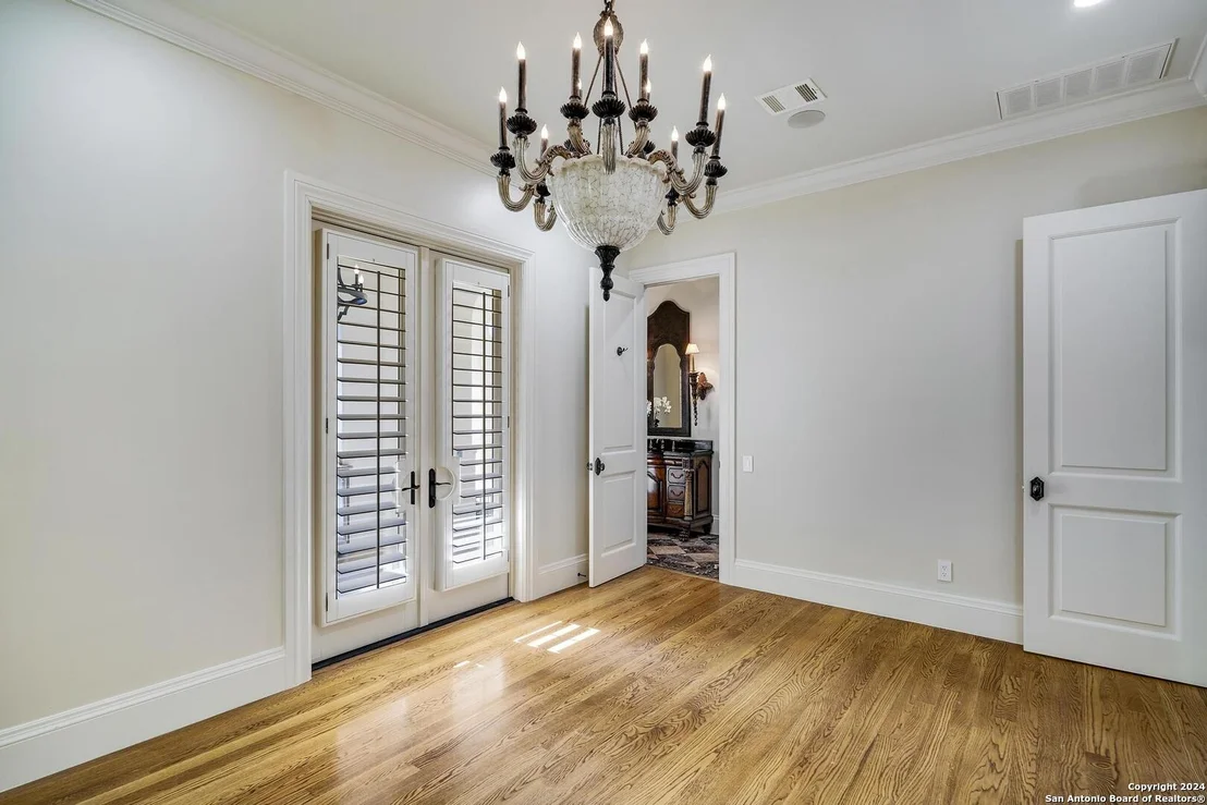 Photo of 31 QUEENS HILL