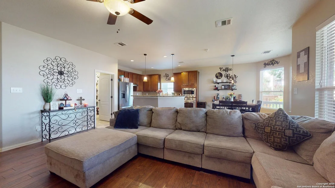 Photo of 522 Baltustrol