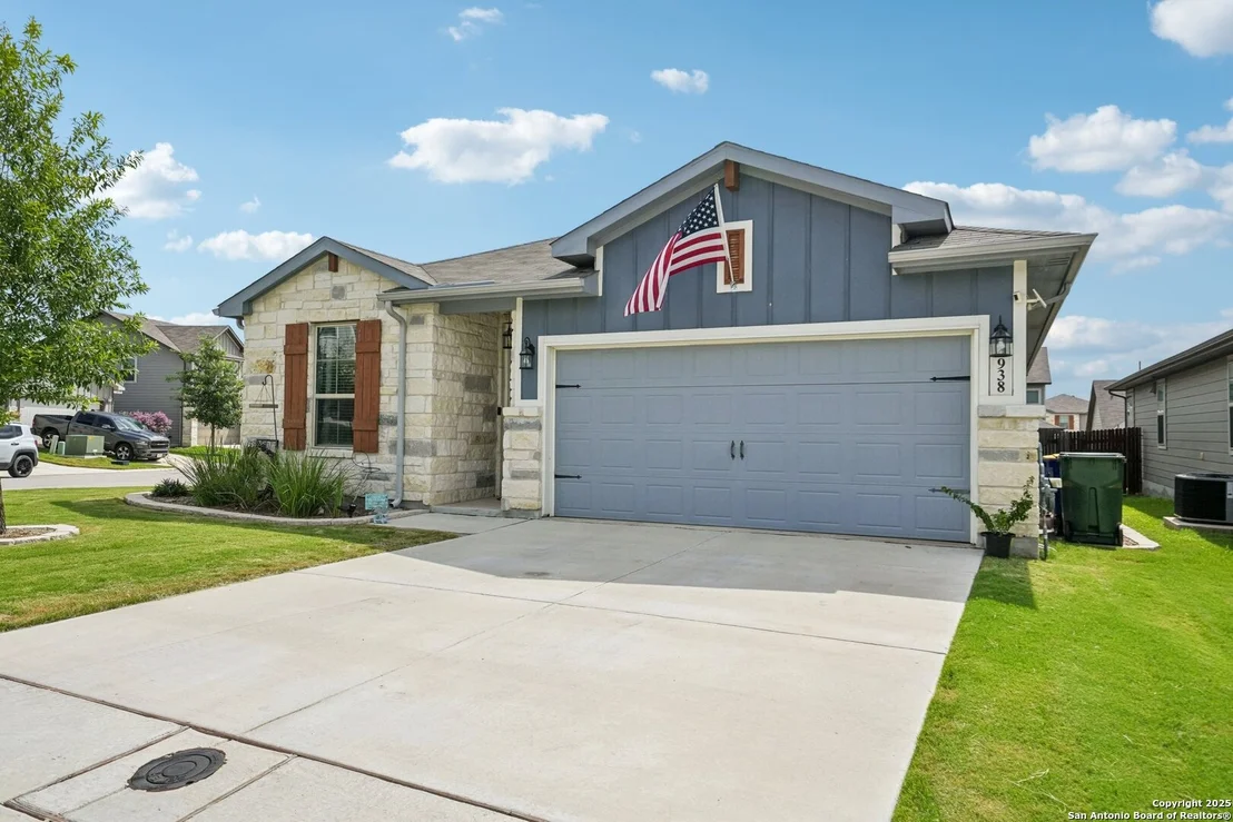 Photo of 4938 Oxbow