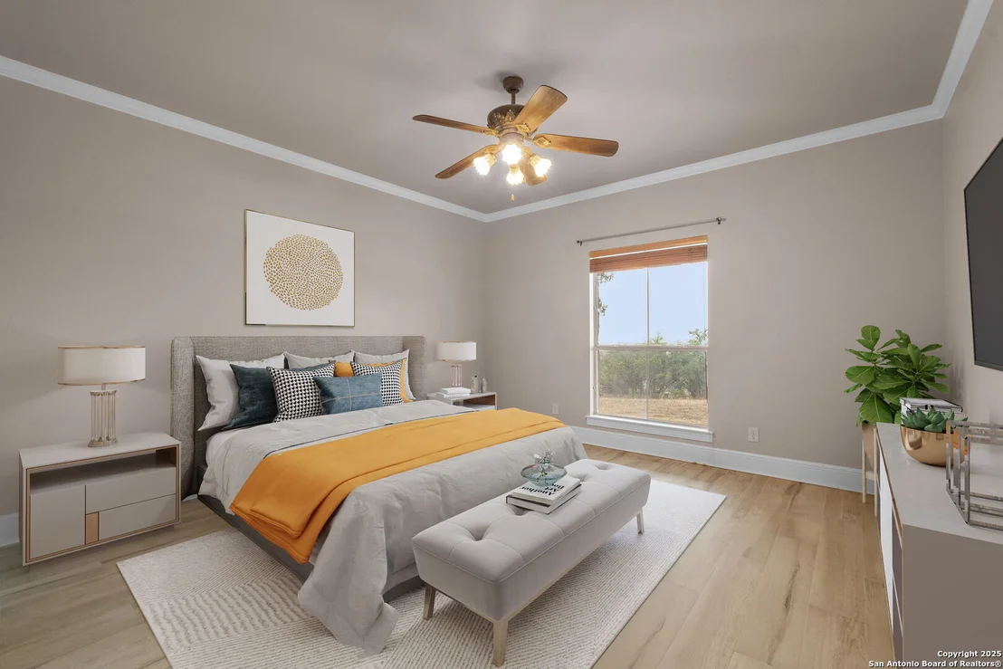 Photo of 1069 Fawn River