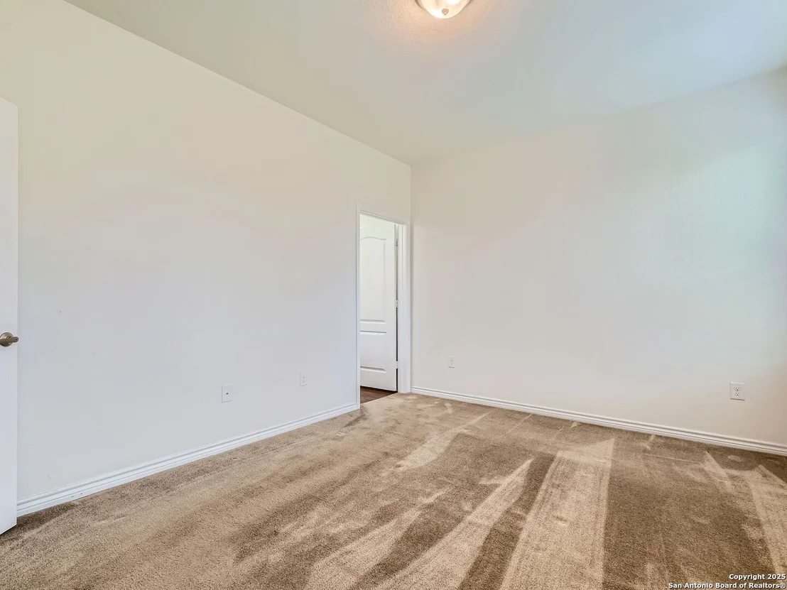 Photo of 1014 Gruma