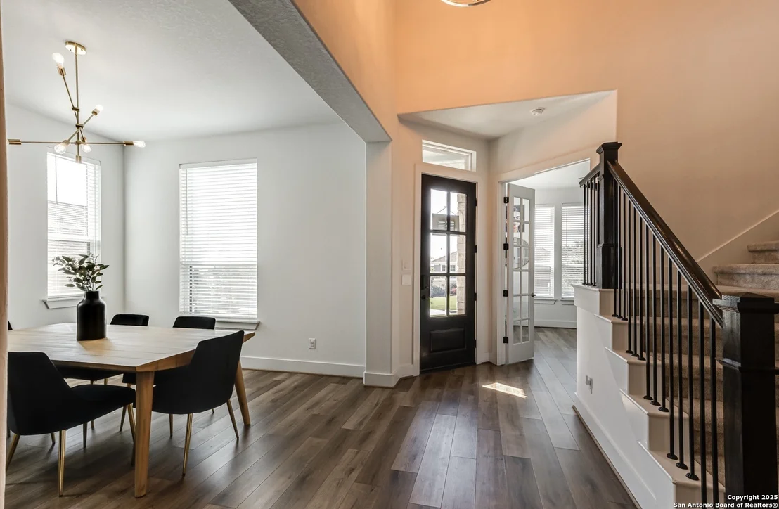 Photo of 8511 Nichols Sky