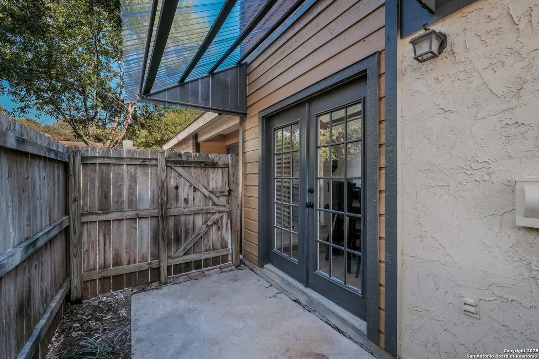 Photo of 1402 Brook Meadow