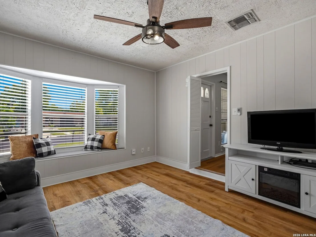 Photo of 774 Clearview Drive