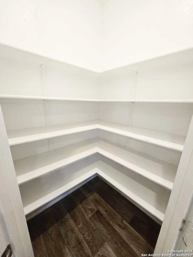 Photo of 437 Middle Green