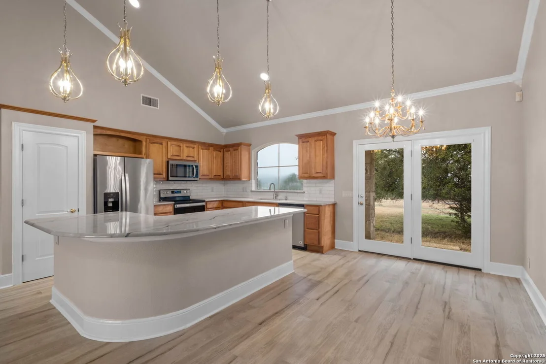 Photo of 1069 Fawn River