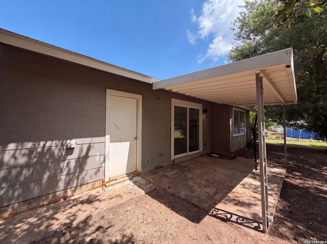 Photo of 102 DARTMOOR DR