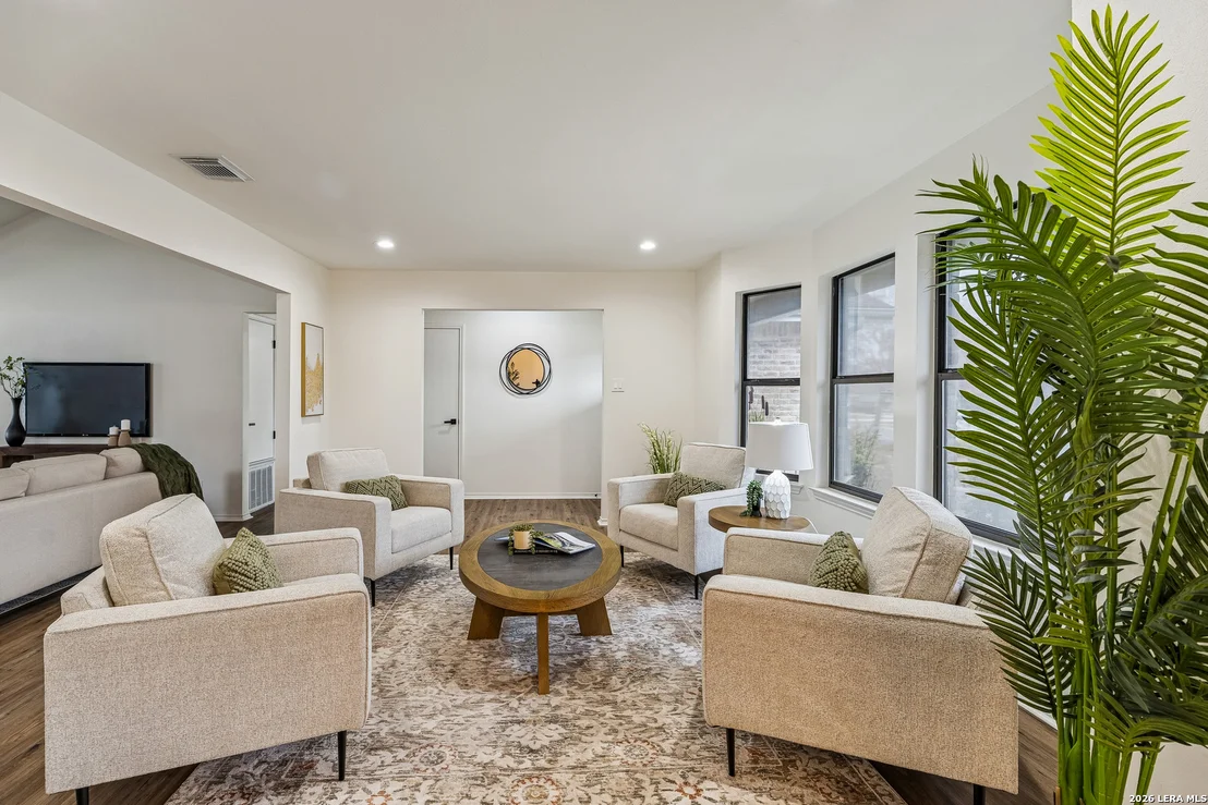 Photo of 1430 Synandra