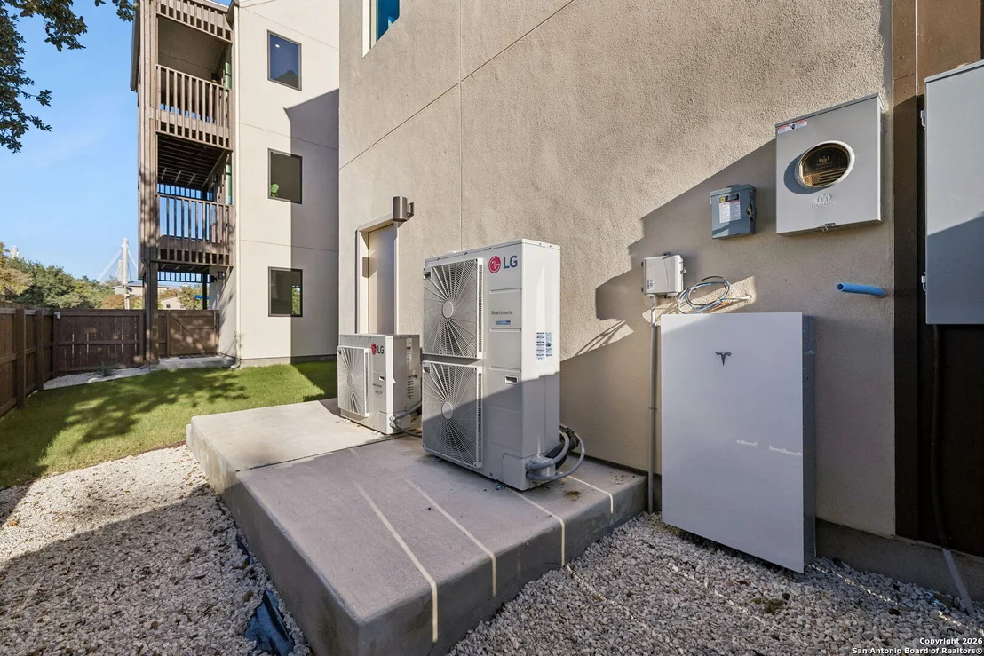 Photo of 502 McMonigal