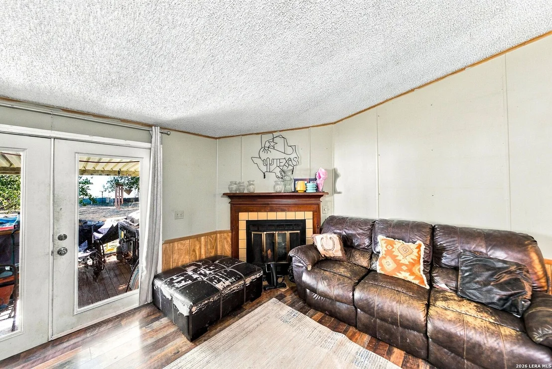 Photo of 103 Bob White Dr