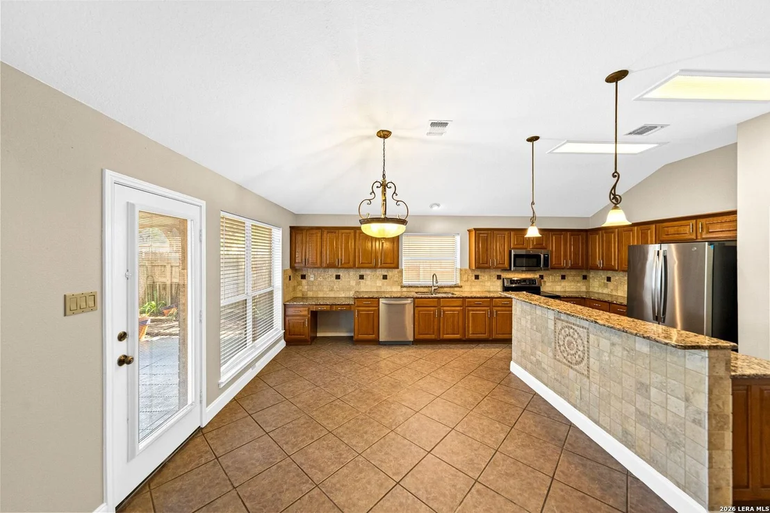 Photo of 4011 LEGEND RANCH DR