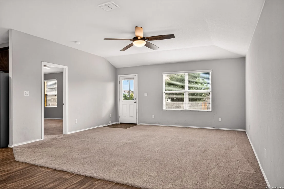Photo of 4619 HEATHERS CROSS