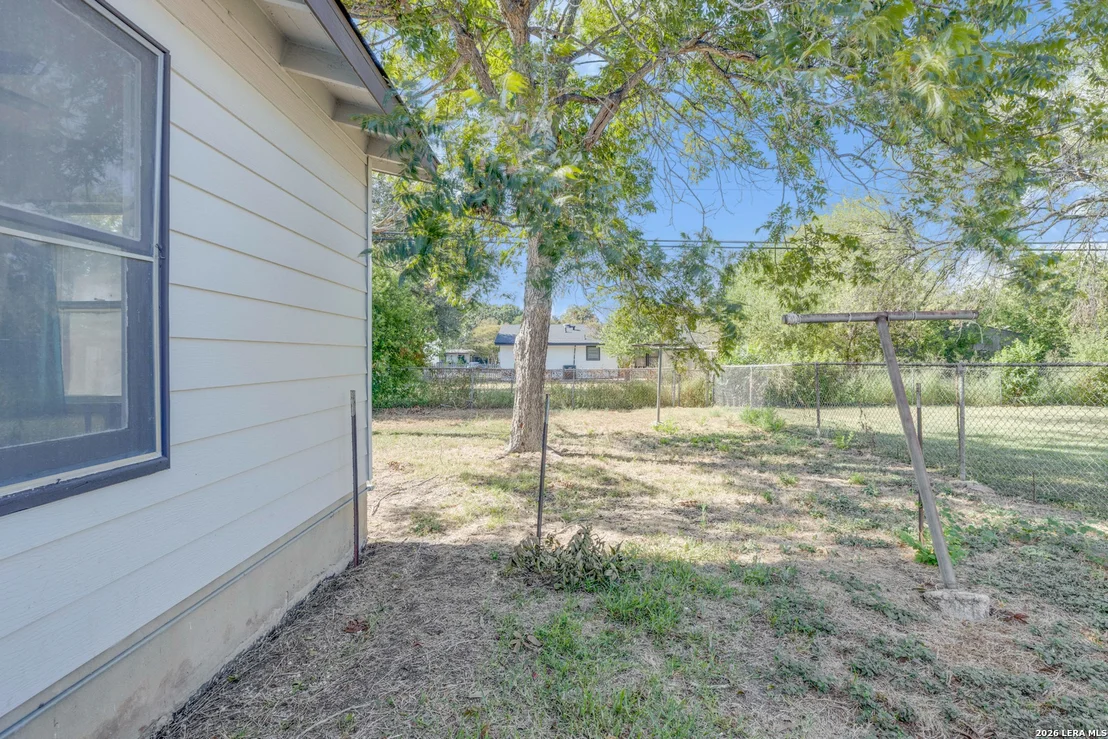 Photo of 358 ANTON DR