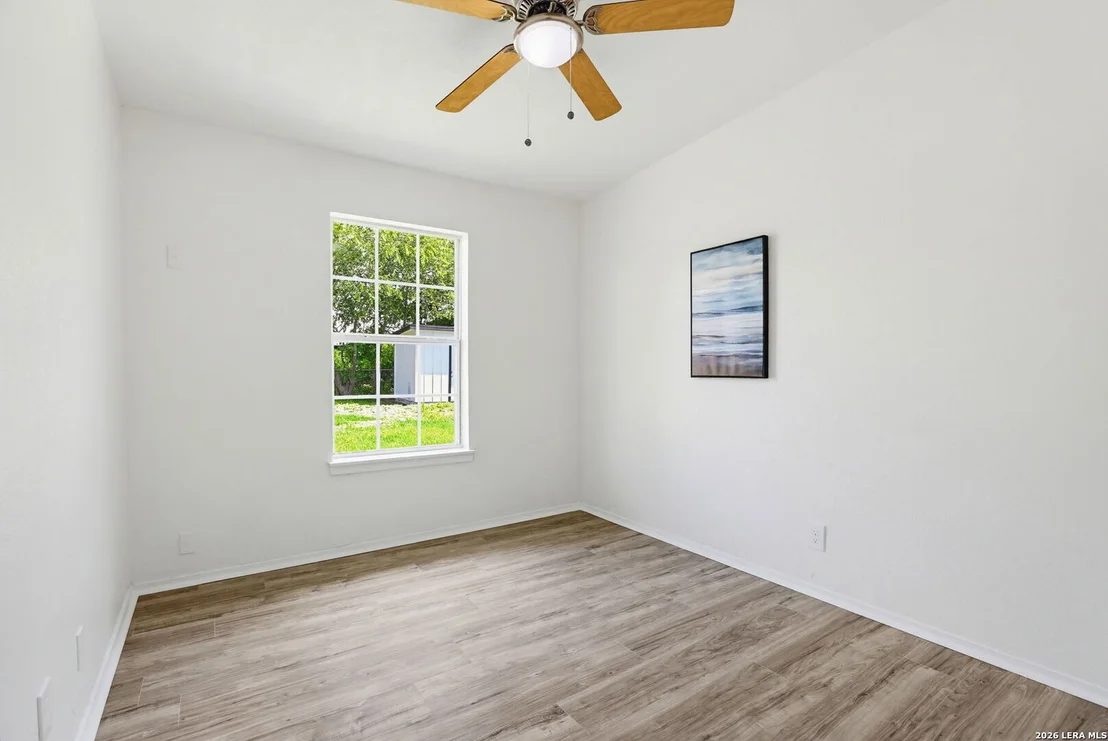 Photo of 130 CHADWICK DR