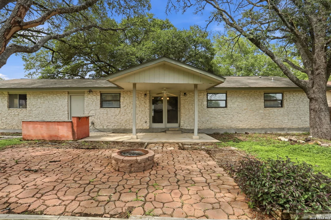 Photo of 303 CASTLE CT