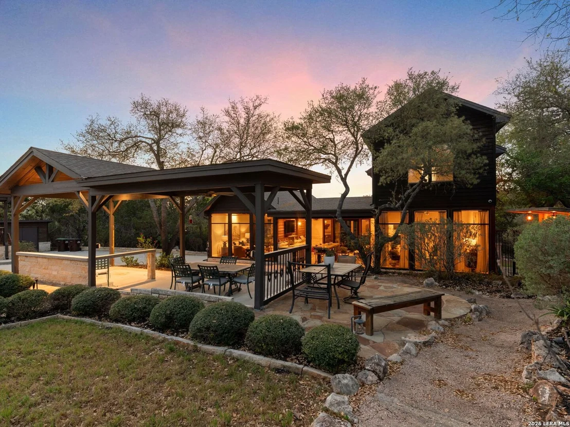 Photo of 1146 VICTORIA LN