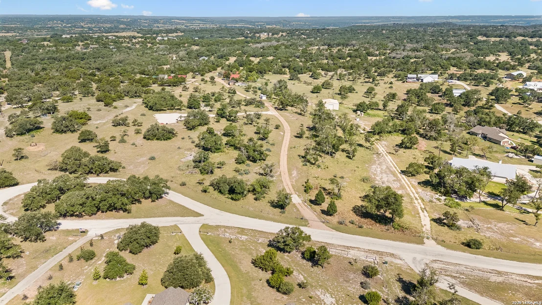 Photo of 652 OVERLOOK DR
