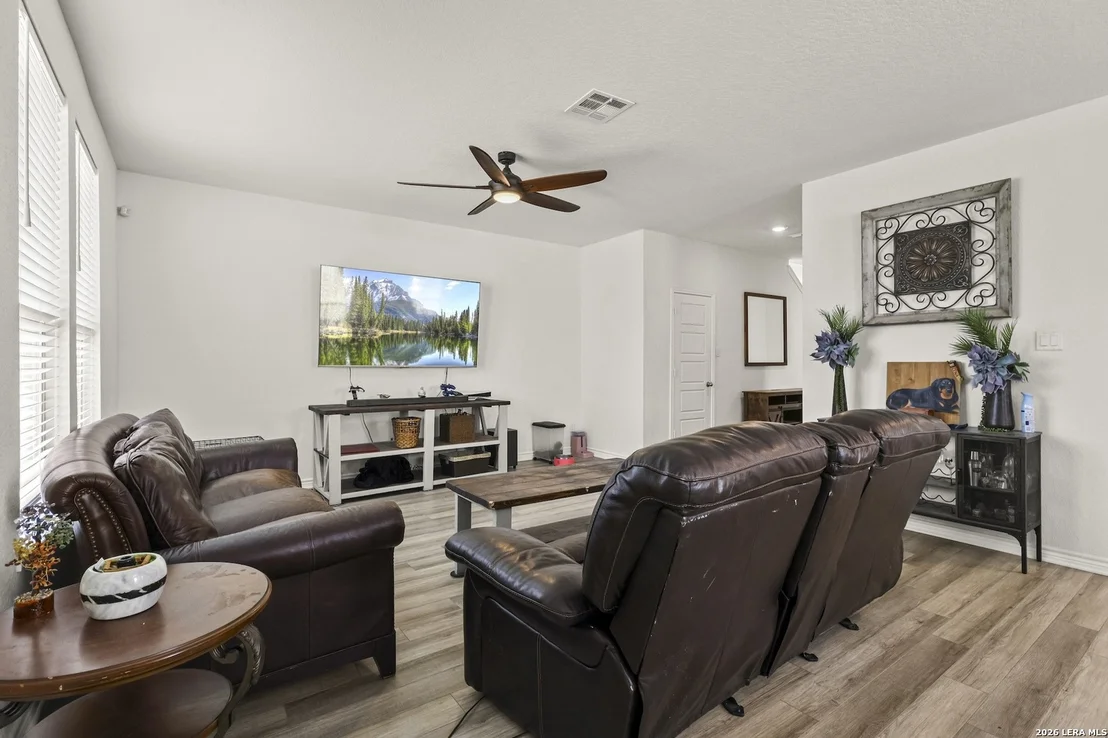 Photo of 355 Deer Crest Dr