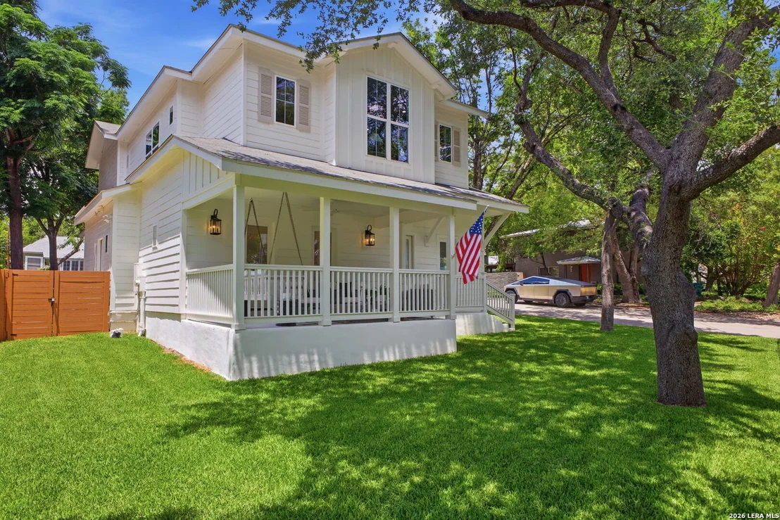 Photo of 301 OGDEN LN