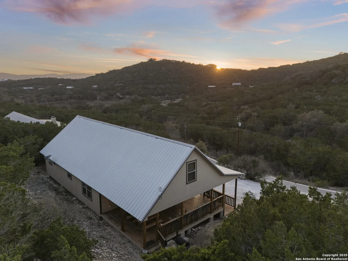 Photo of 420 Canyon Oaks