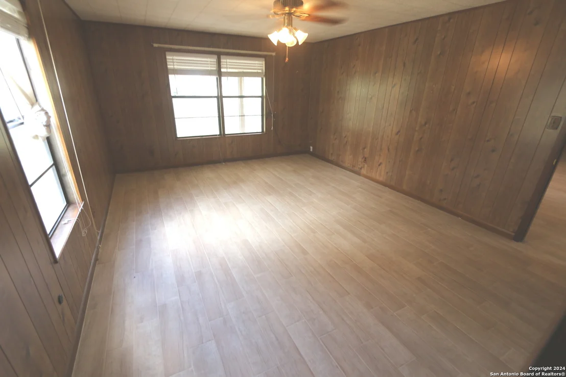 Photo of 751 FULLER LN