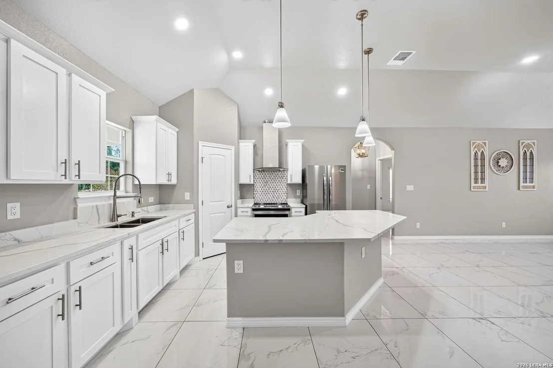 Photo of 8116 Ventura Blvd
