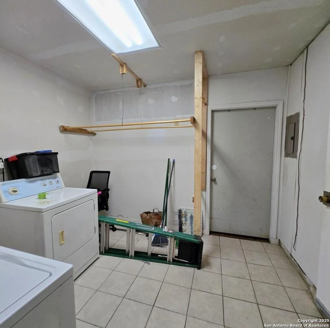 Photo of 4414 First View