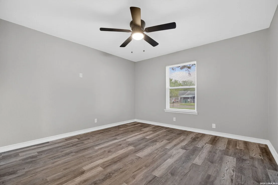Photo of 5871 Castle Lk