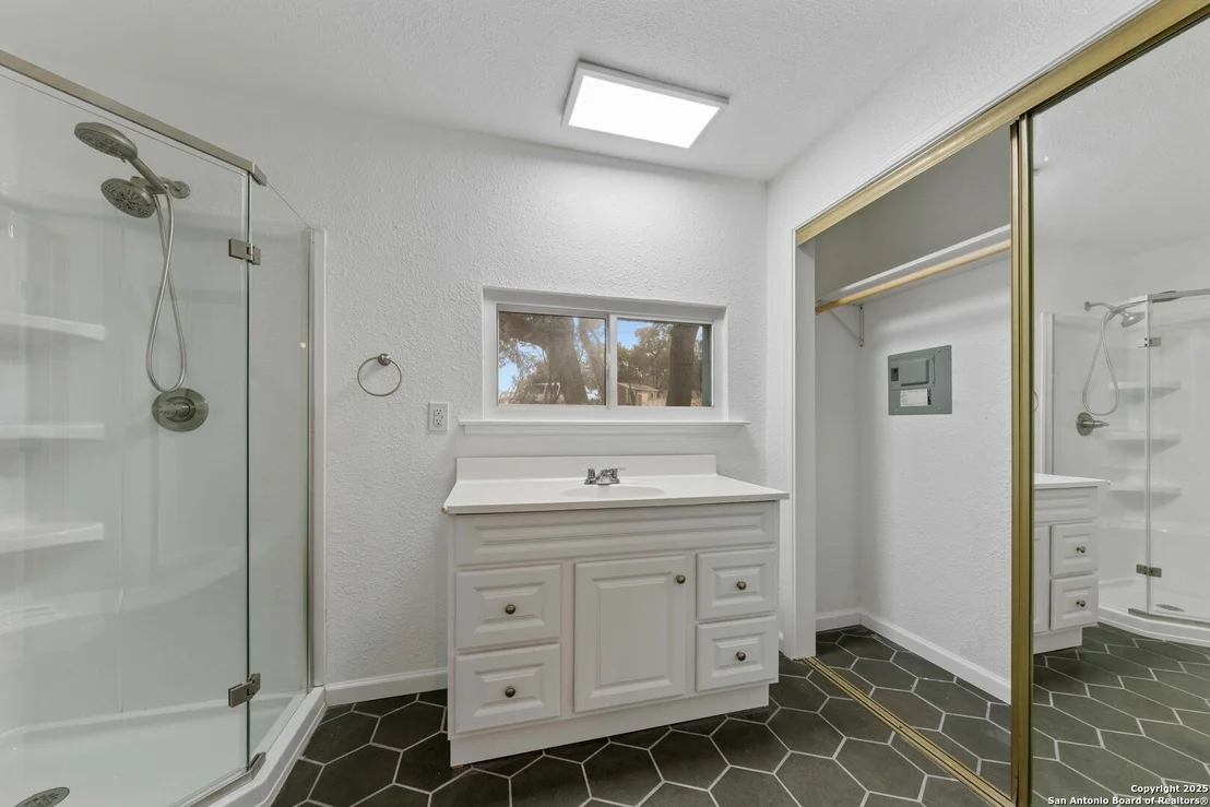 Photo of 143 Park Dr