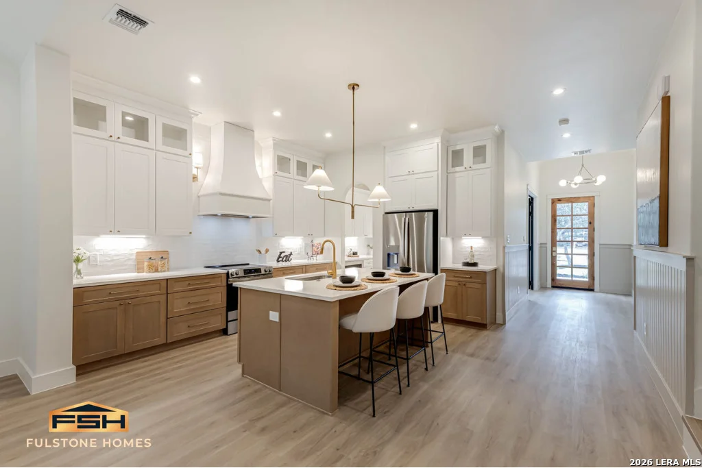 Photo of 206 Roaring Creek