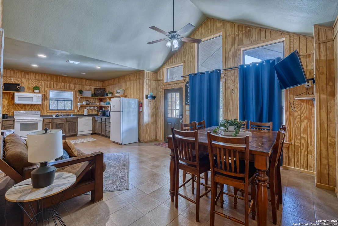 Photo of 1546 CR 348 (RIVER RD)